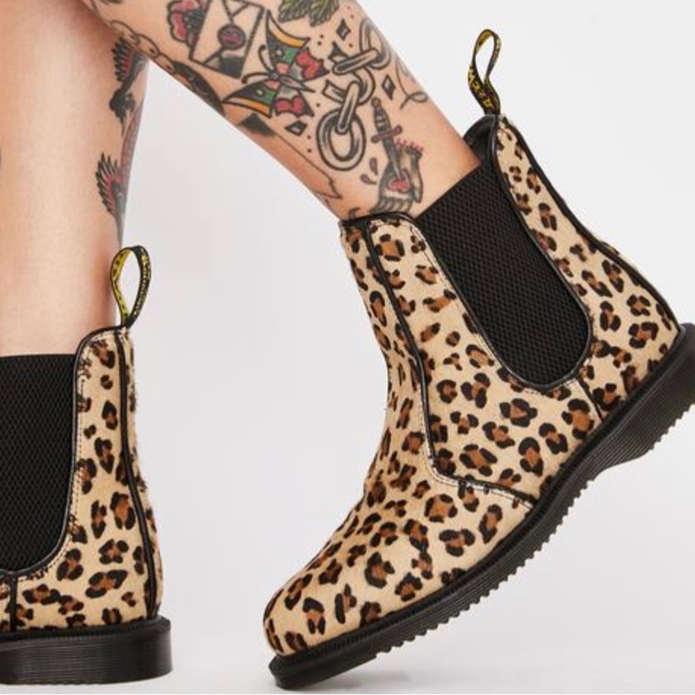 Dr. Martens Leopard print Chelsea style boot women size 7 ***BRAND NEW***
